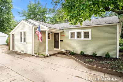 1034 Griswold Street SE, Grand Rapids, MI 49507 - Photo 1