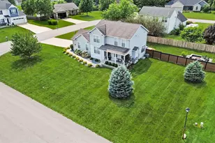 4734 Pleasant Meadow Circle, Saint Joseph, MI 49085 - Photo 4