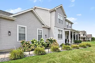 4734 Pleasant Meadow Circle, Saint Joseph, MI 49085 - Photo 2
