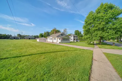 925 E Michigan Avenue, Grass Lake, MI 49240 - Photo 6