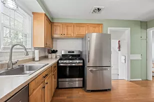 4302 Arlington Dr, Royal Oak, MI 48073 - Photo 4