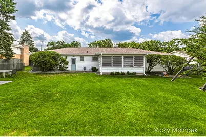 1651 Sunny Creek Street SE, Kentwood, MI 49508 - Photo 40