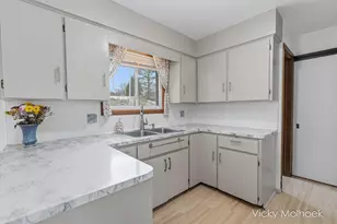 1651 Sunny Creek St SE, Kentwood, MI 49508 - Photo 14