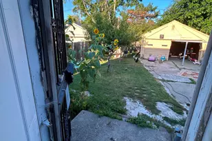 6878 Abington Ave, Detroit, MI 48228 - Photo 10