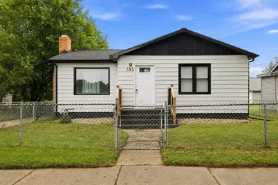785 McGuigan Avenue, Benton Harbor, MI 49022 - Photo 1