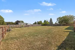 611 Locust St, Howard City, MI 49329 - Photo 22