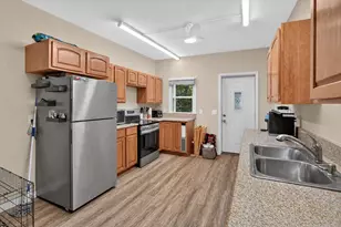 3192 W Michigan Ave W, Battle Creek, MI 49037 - Photo 14