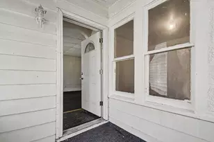 1088 Ogden Ave, Benton Harbor, MI 49022 - Photo 4