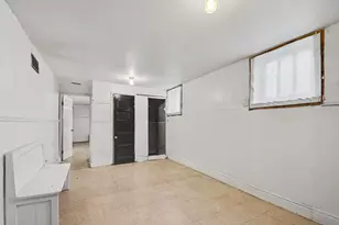 1088 Ogden Ave, Benton Harbor, MI 49022 - Photo 34