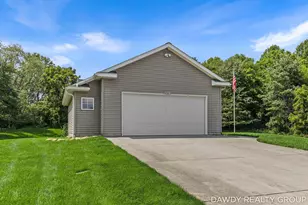 4563 Redbud Ct, Middleville, MI 49333 - Photo 4