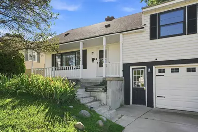 1044 Lockridge Drive NE, Grand Rapids, MI 49505 - Photo 2