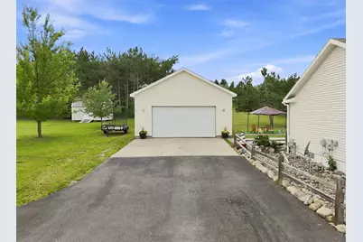 2020 Lakeview Lane, Alanson, MI 49706 - Photo 6