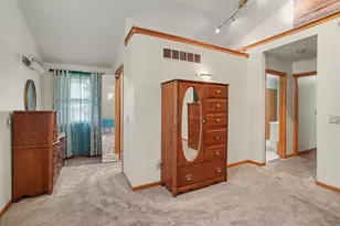 12996 Bayview Dr, Vicksburg, MI 49097 - Photo 18
