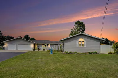 12996 Bayview Drive, Vicksburg, MI 49097 - Photo 2