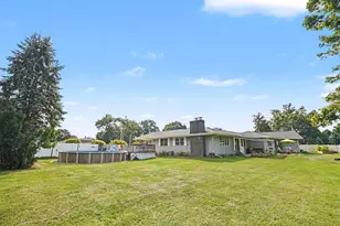 12996 Bayview Dr, Vicksburg, MI 49097 - Photo 36