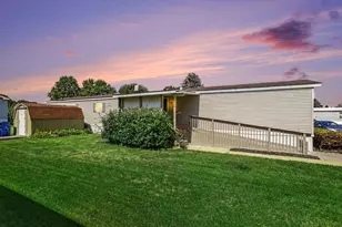 69205 Garver Lake Rd, Edwardsburg, MI 49112 - Photo 2