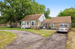 23071 Chippewa St, Detroit, MI 48219 - Photo 2
