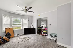 23071 Chippewa St, Detroit, MI 48219 - Photo 4