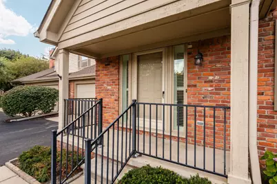 10 Oxford Court, Dearborn, MI 48124 - Photo 2