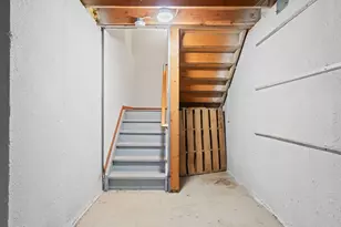 10 Oxford Ct, Dearborn, MI 48124 - Photo 26
