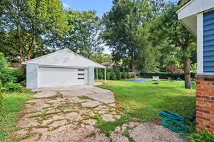 70 Seivour Ave, Battle Creek, MI 49037 - Photo 4