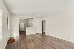 70 Seivour Ave, Battle Creek, MI 49037 - Photo 6