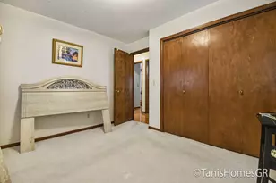 7556 Terrace Ln, Jenison, MI 49428 - Photo 12
