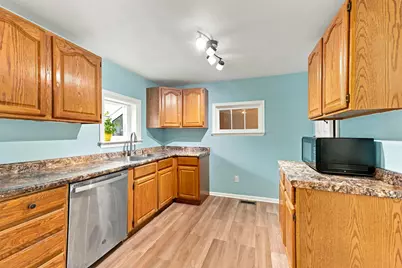 128 Floral Avenue, Plainwell, MI 49080 - Photo 8
