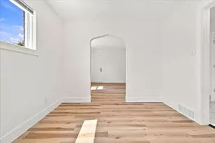 20024 Meyers Rd, Detroit, MI 48235 - Photo 14