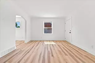 20024 Meyers Rd, Detroit, MI 48235 - Photo 10