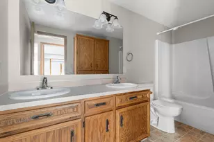 2630 Glencairin Dr NW, Grand Rapids, MI 49504 - Photo 38