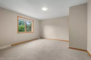 2630 Glencairin Dr NW, Grand Rapids, MI 49504 - Photo 34