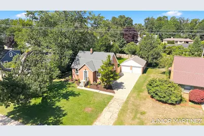23 E 35th Street, Holland, MI 49423 - Photo 6