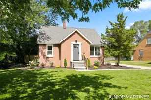 23 E 35th St, Holland, MI 49423 - Photo 1