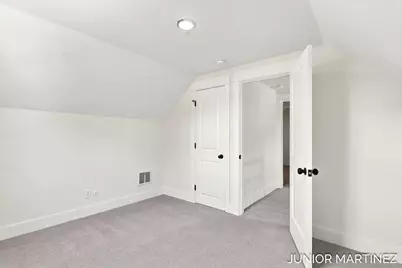 23 E 35th Street, Holland, MI 49423 - Photo 32