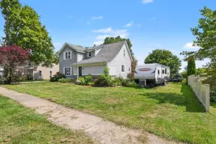 34 S Main St NW, Casnovia, MI 49318 - Photo 4