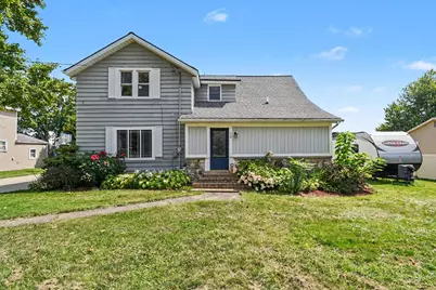 34 S Main Street NW, Casnovia, MI 49318 - Photo 2
