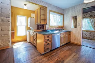 210 S Elm St, Three Oaks, MI 49128 - Photo 14