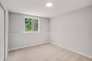 2098 Kristin Ct, Muskegon, MI 49442 - Photo 16