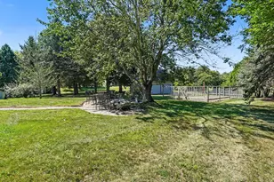 8819 Webster Hills Rd, Dexter, MI 48130 - Photo 32