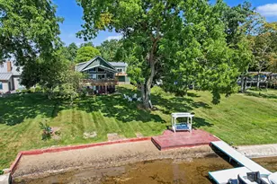 1064 Bayview Dr, Coldwater, MI 49036 - Photo 4