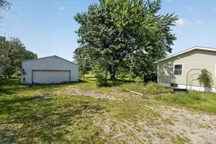 15601 Devonshire, Pinckney, MI 48169 - Photo 22