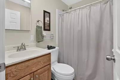 15601 Devonshire, Pinckney, MI 48169 - Photo 16