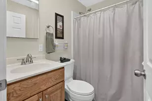 15601 Devonshire, Pinckney, MI 48169 - Photo 16