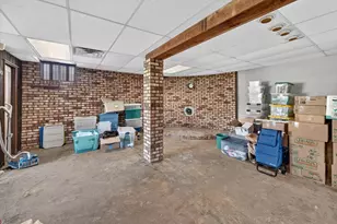 15601 Devonshire, Pinckney, MI 48169 - Photo 18