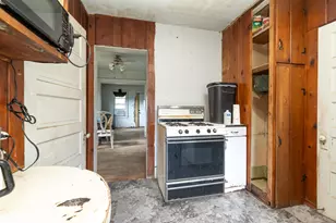 62 Fairview Ave, Battle Creek, MI 49017 - Photo 8