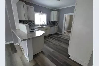 303 Rathburn, Howard City, MI 49329 - Photo 2