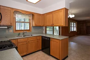 154 Jennings Rd, Battle Creek, MI 49015 - Photo 10