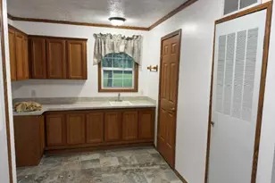 2930 Birch Landing E Dr, Lakeview, MI 48850 - Photo 14