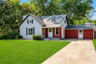 2632 Lincoln Ave, Saint Joseph, MI 49085 - Photo 1